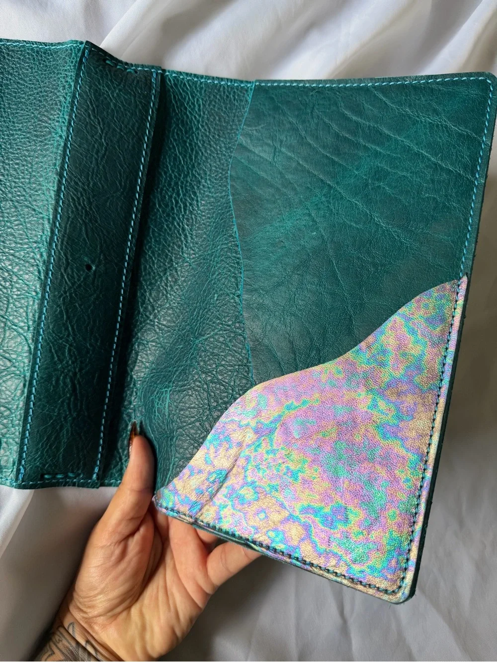 Leather Imagined composition traveler’s notebook in cerulean leather